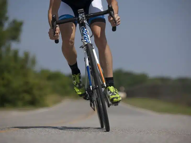 Pourquoi les cyclistes s'épilent-ils les jambes ?